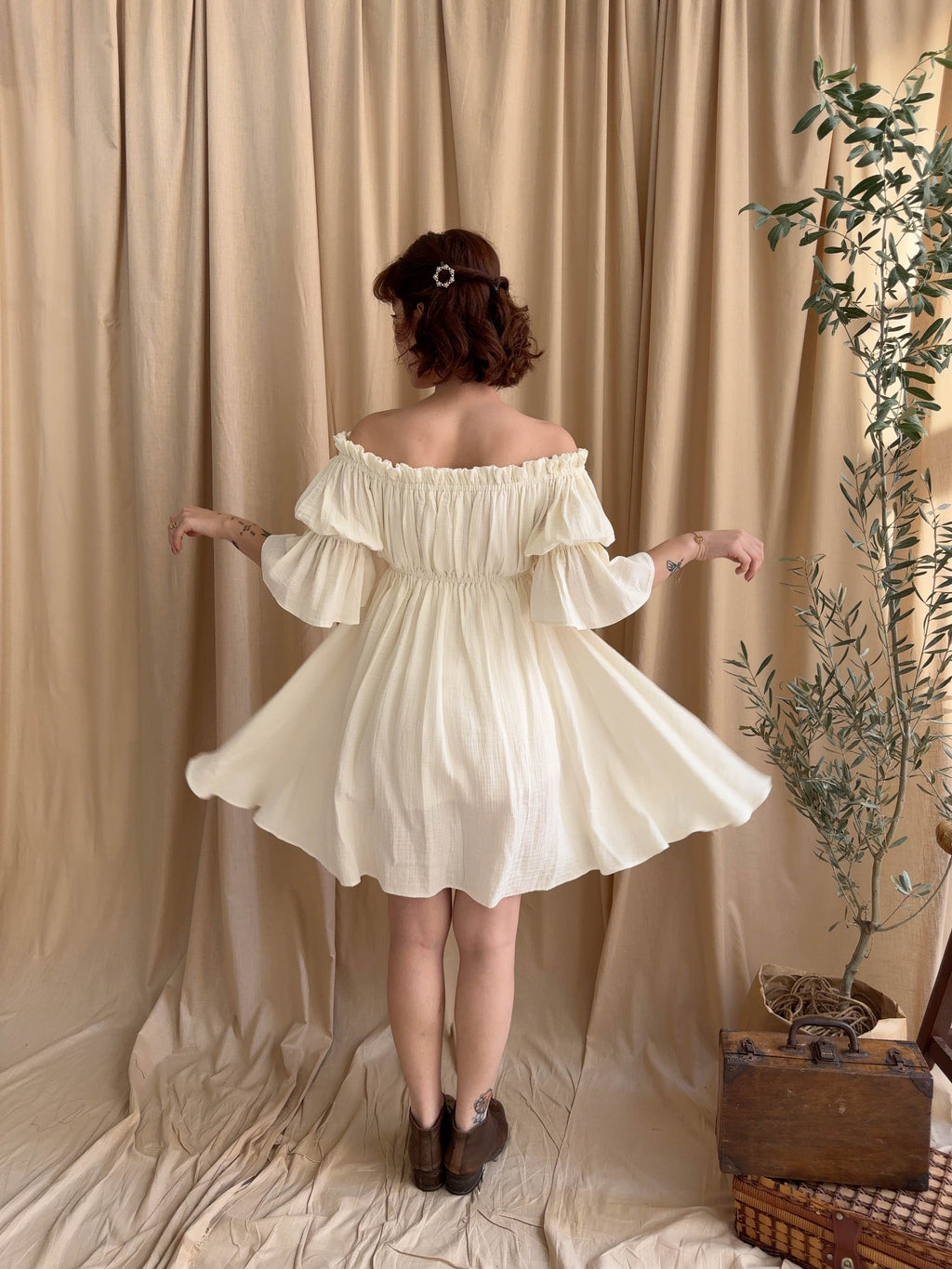 Müslin Kısa Elbise