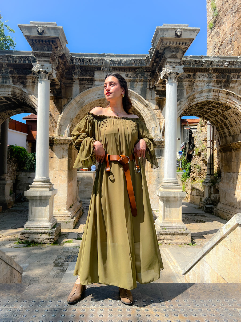 Zeytin Yeşili Şifon Elbise