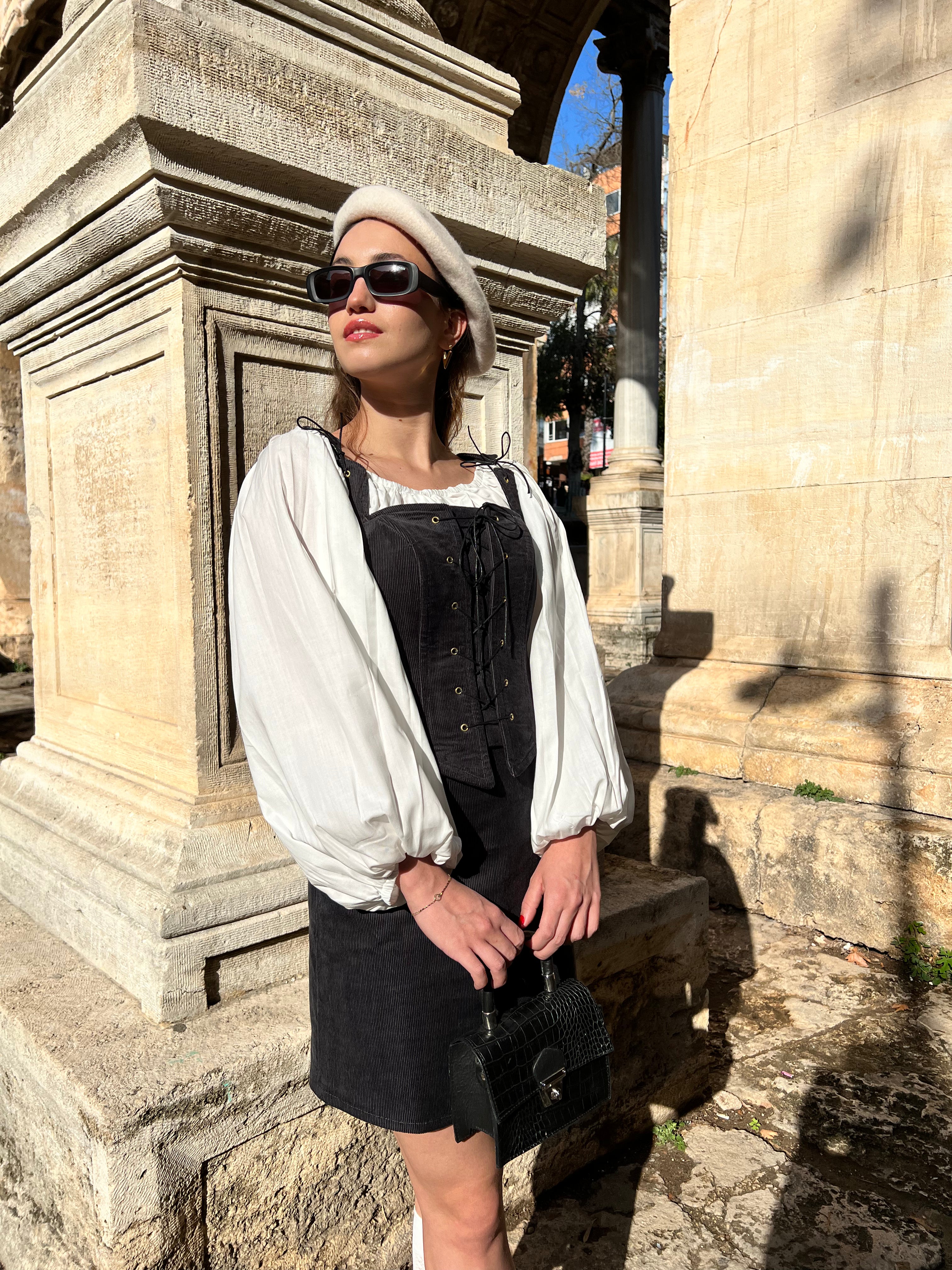 SİYAH KADİFE KORSE-ETEK SET
