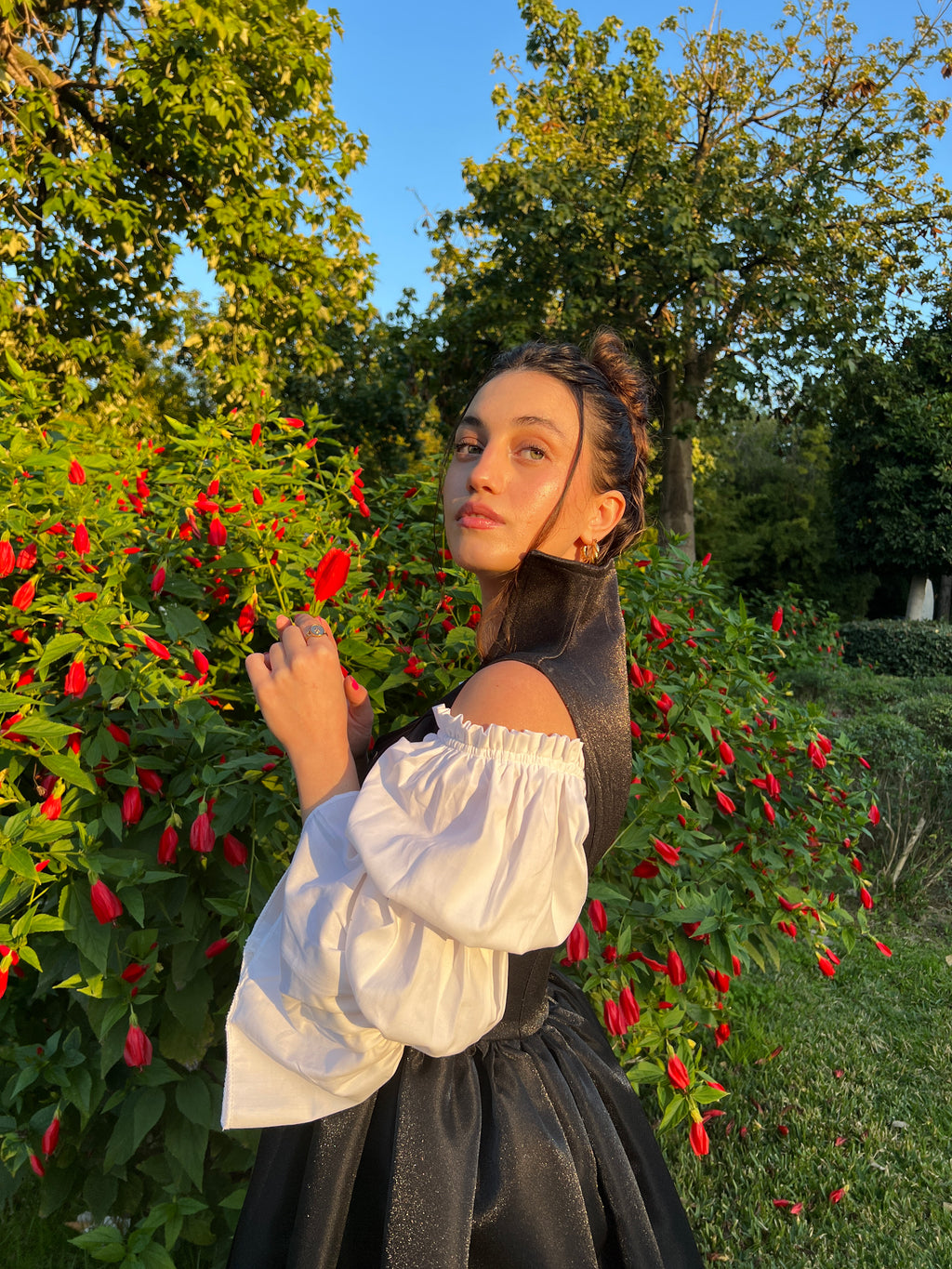 Dik Yaka Korse Elbise