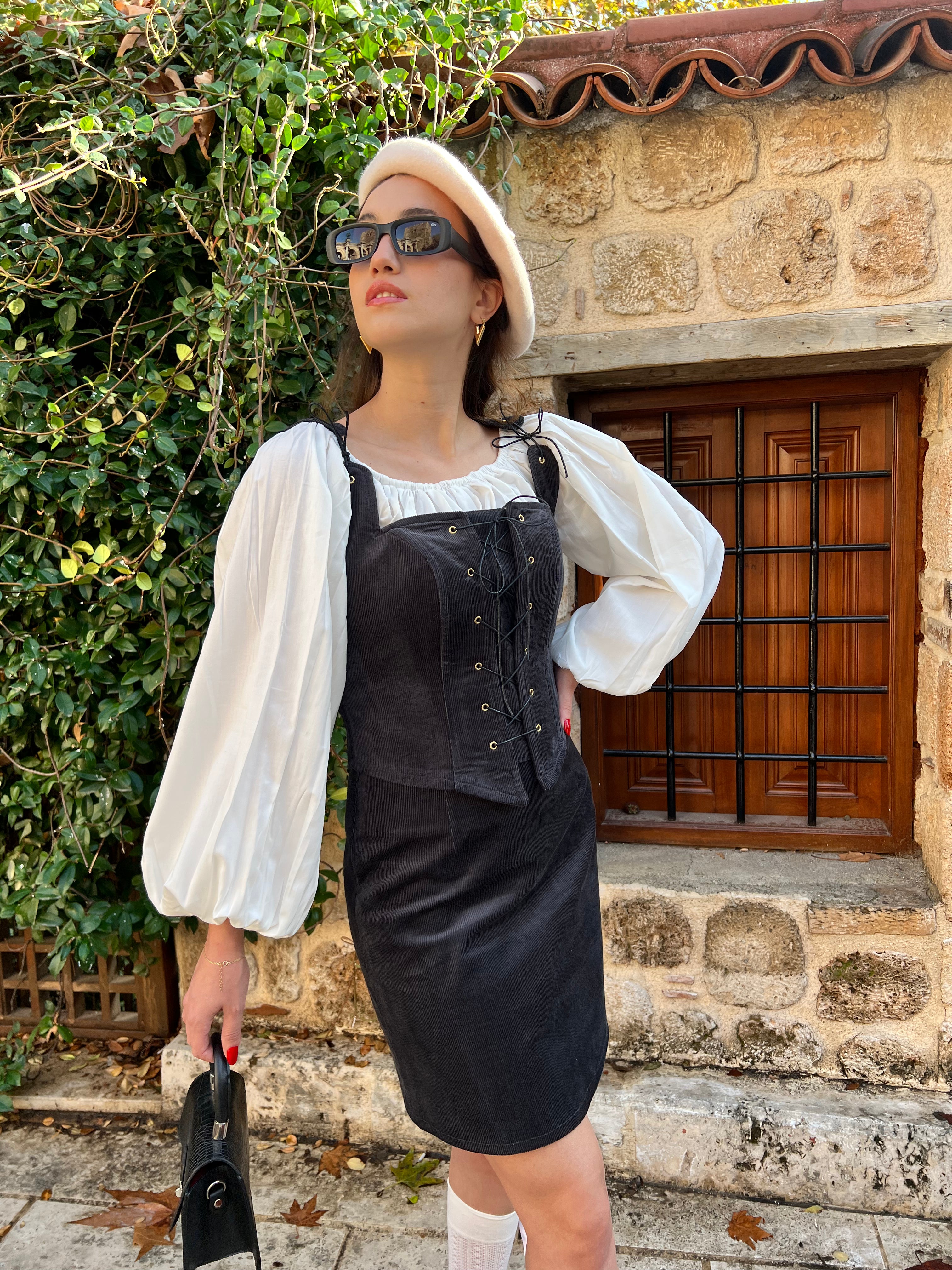 SİYAH KADİFE KORSE-ETEK SET