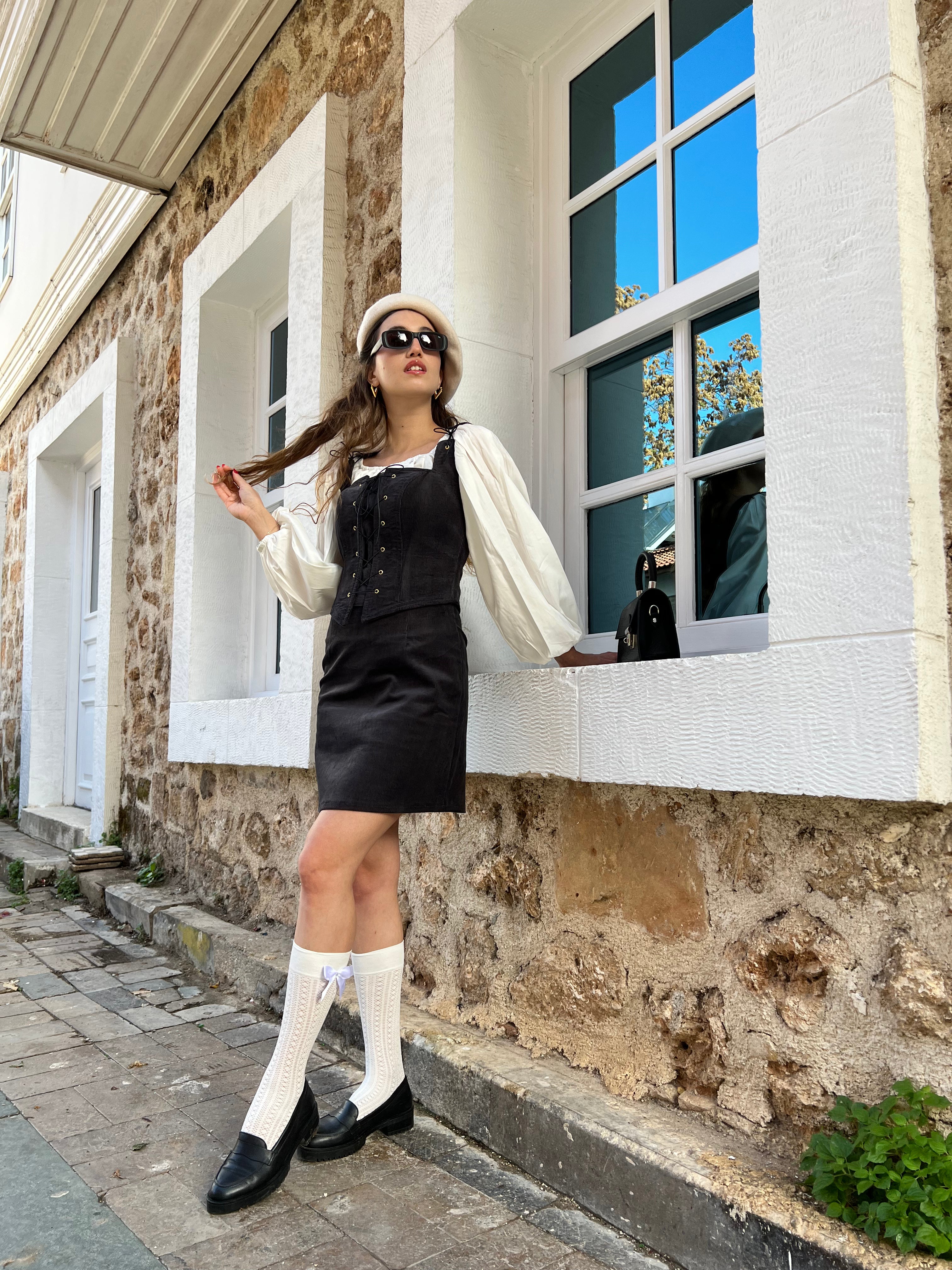 SİYAH KADİFE KORSE-ETEK SET