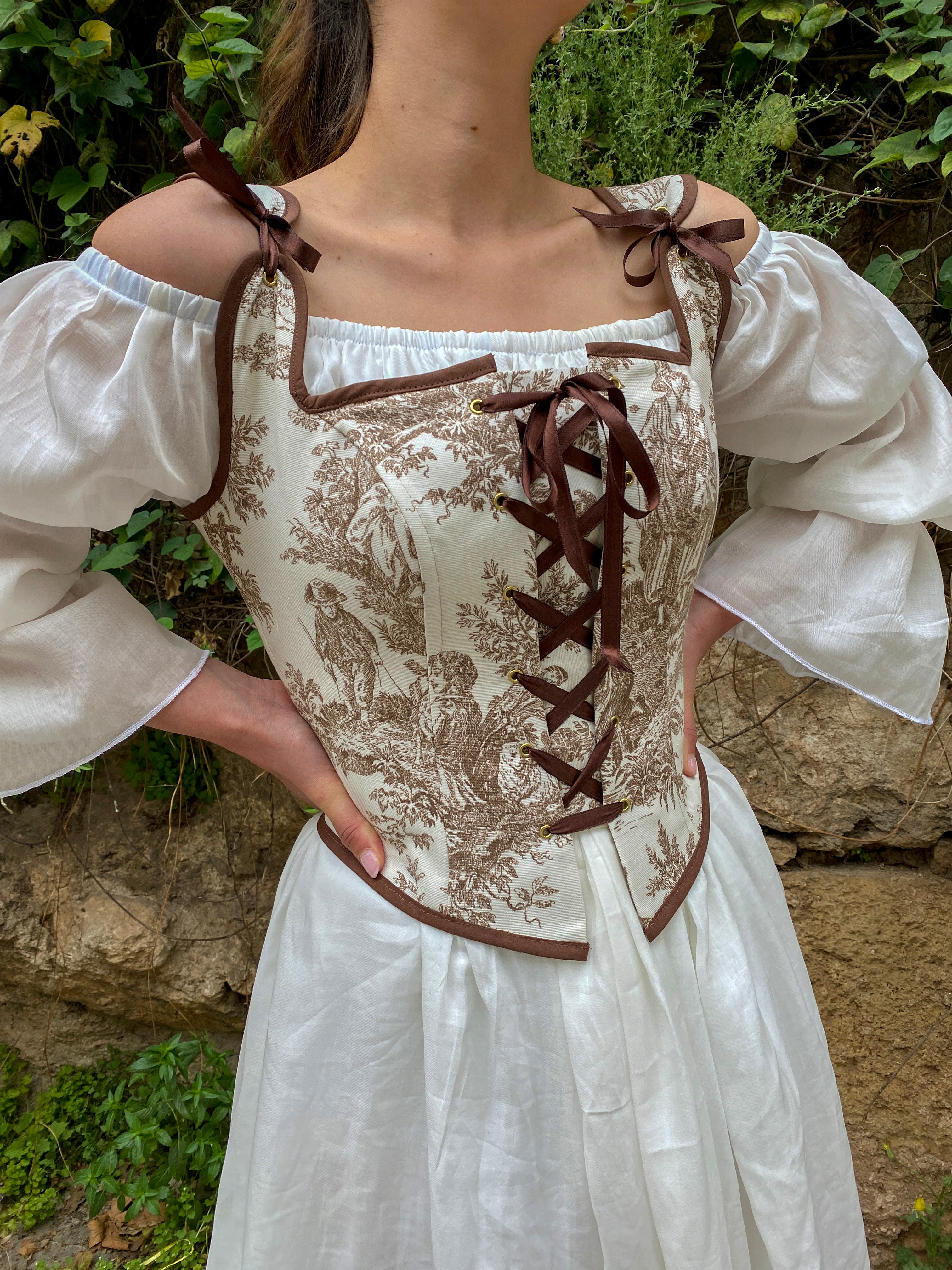 Brown Touile de Jouy Korse-Büstiyer